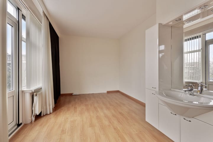 Foto 13 van Reinaert de Vosstraat 15-3