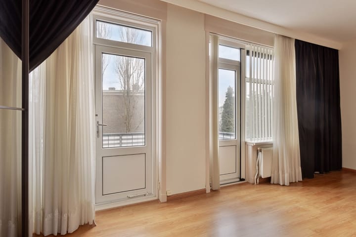 Foto 16 van Reinaert de Vosstraat 15-3