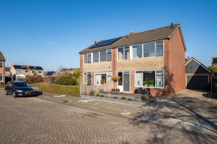 Foto 9 van Auck van Haersmawei 11