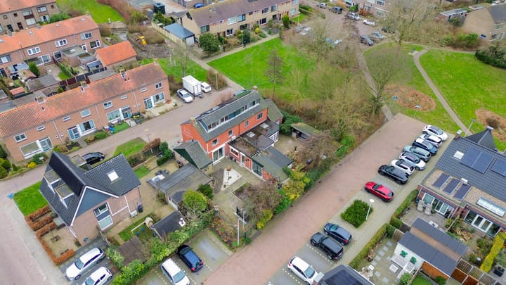 Photo 2 of Wilhelminaplein 4