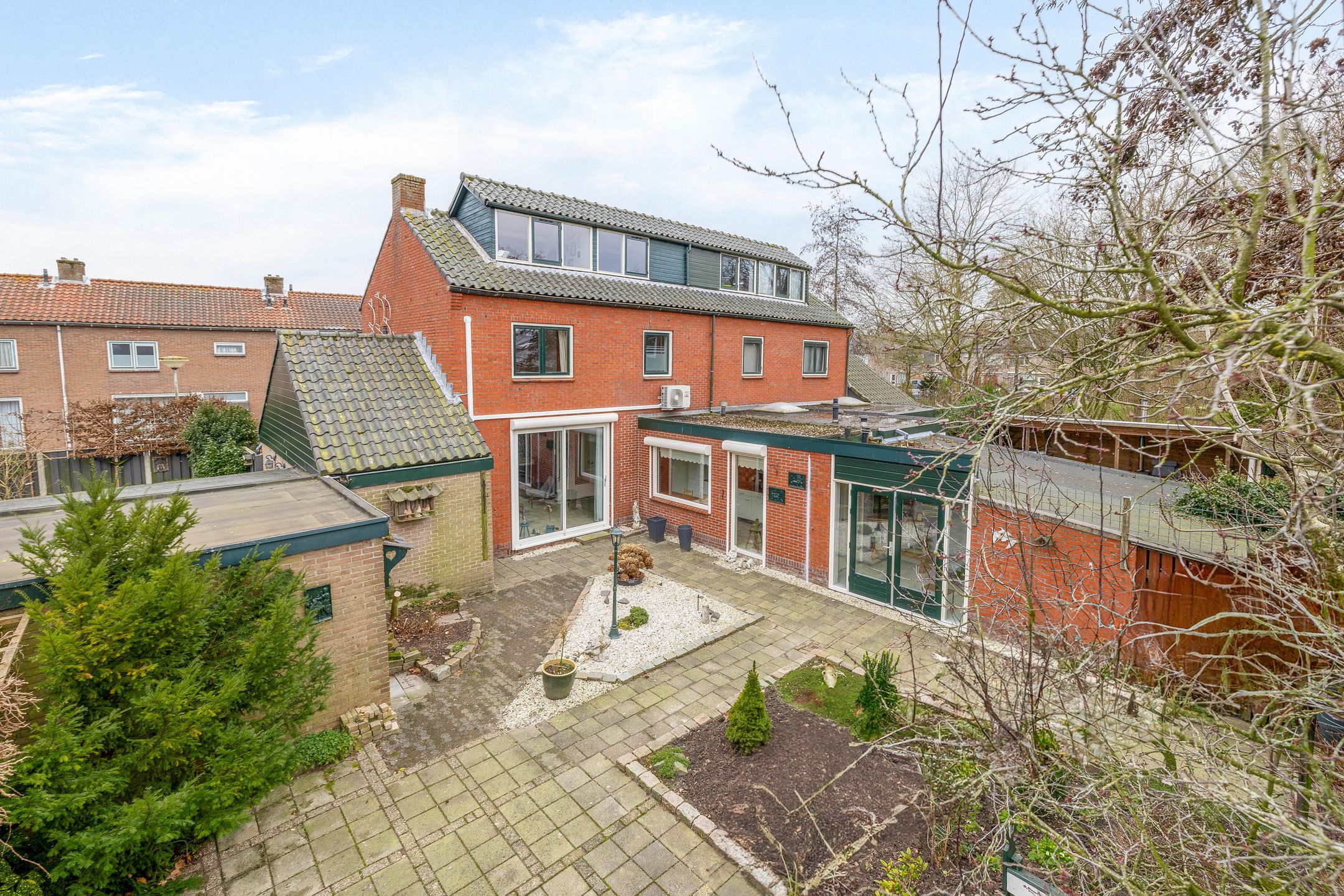 Photo 3 of Wilhelminaplein 4