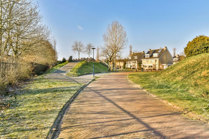 Foto 28 van Mondriaanlaan 103