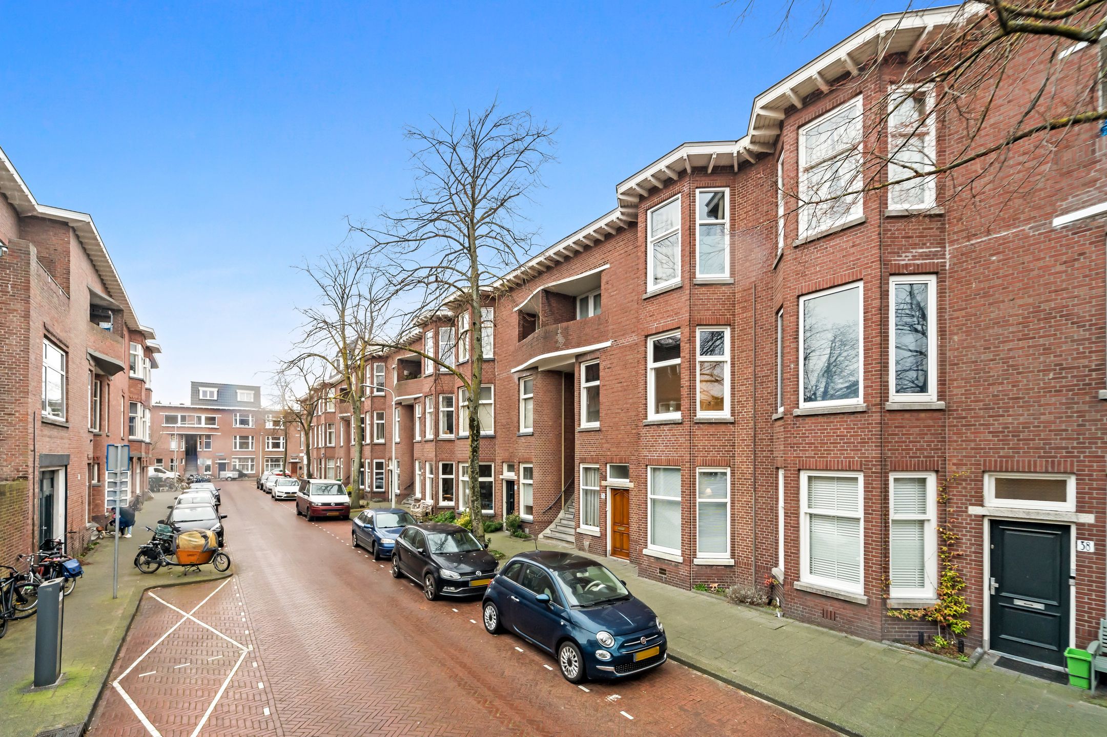 Photo 24 of Van der Capellenstraat 34