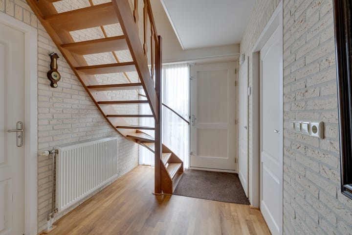 Foto 9 van Voorburggracht 49