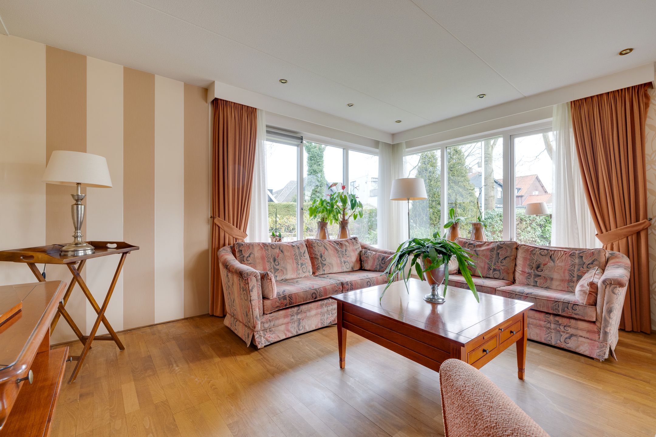 Foto 12 van Voorburggracht 49