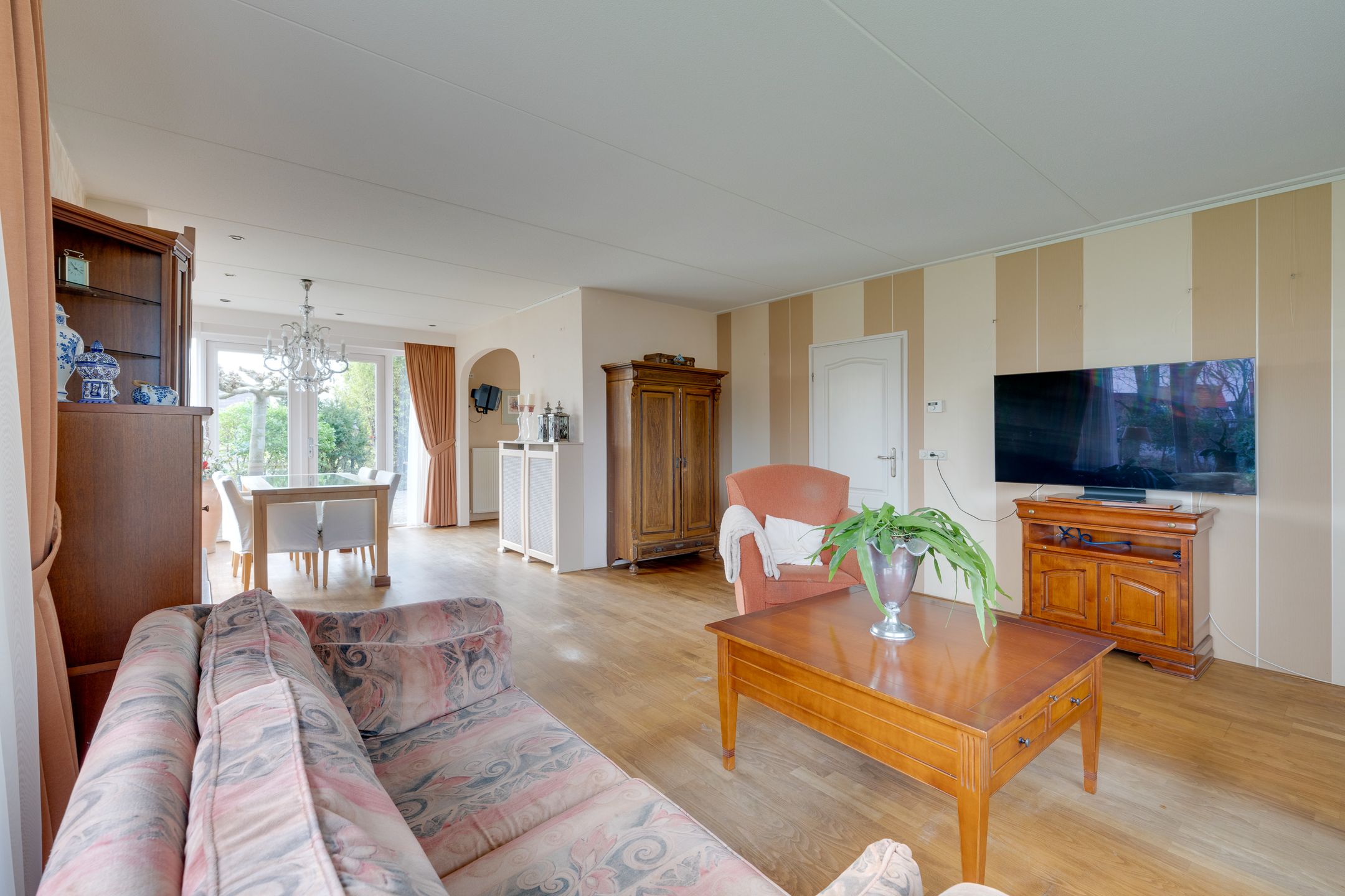 Foto 15 van Voorburggracht 49