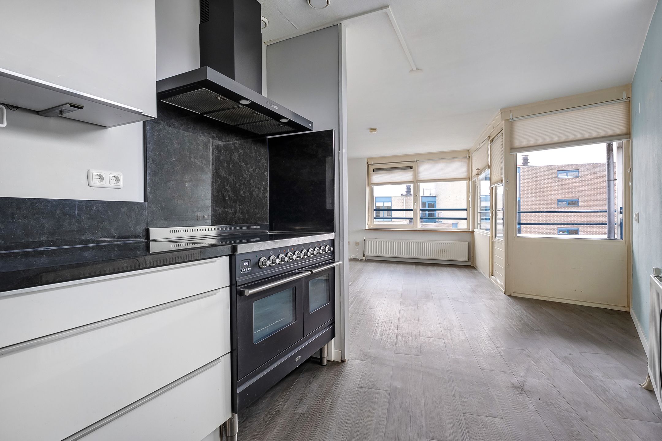 Photo 18 of Rommestraat 163