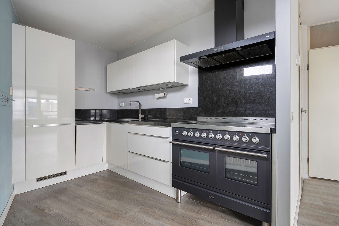 Photo 19 of Rommestraat 163