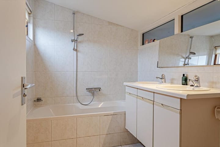 Foto 17 van Vlierbes 16