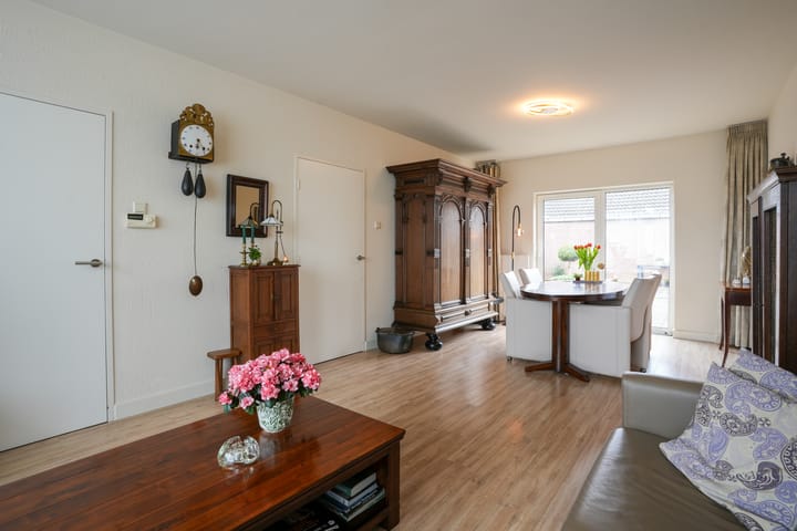 Foto 8 van Mozartstraat 33