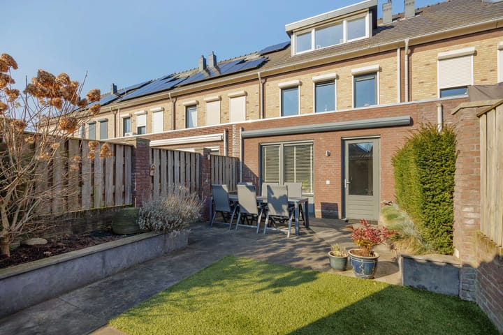 Foto 25 van Elzenseloop 30