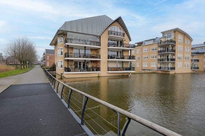 Foto 38 van Hugo Clausstraat 6