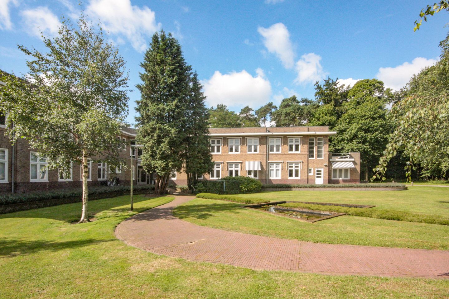 Bekijk foto 3 van Mart Smeetslaan 1