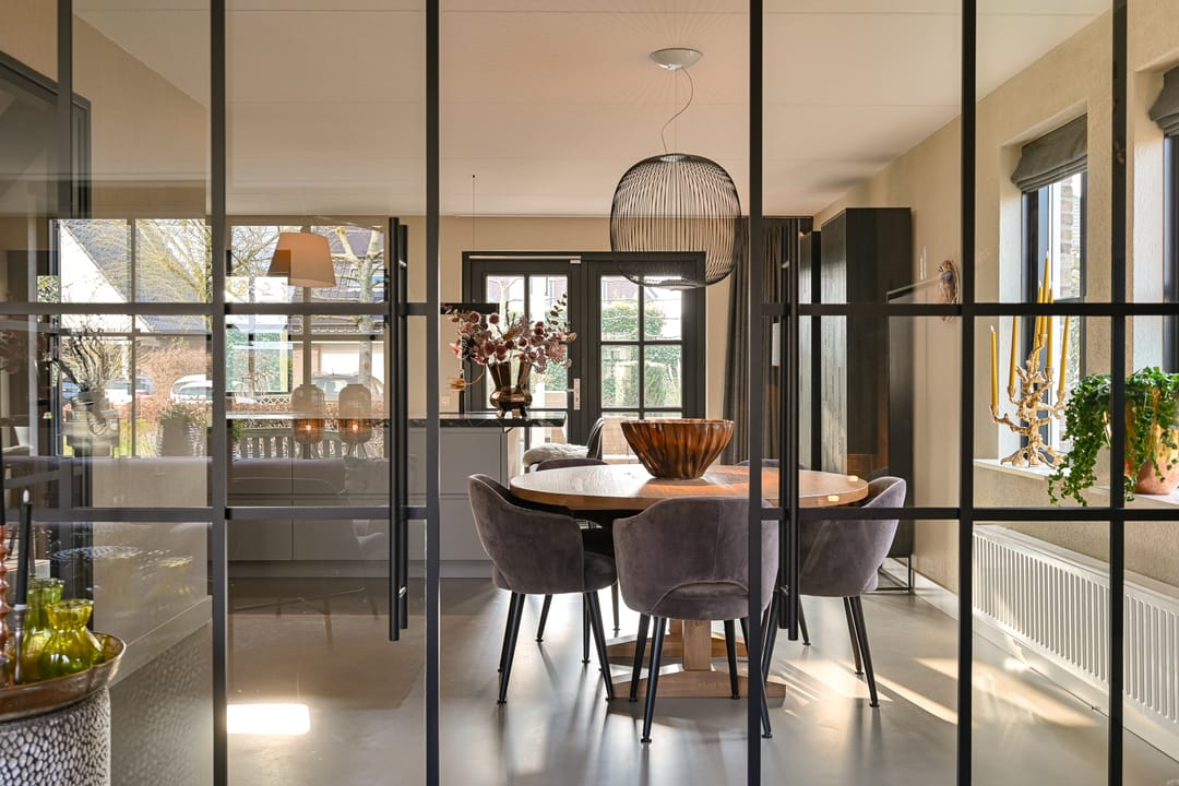 Foto 26 van Vuurvlinder 6