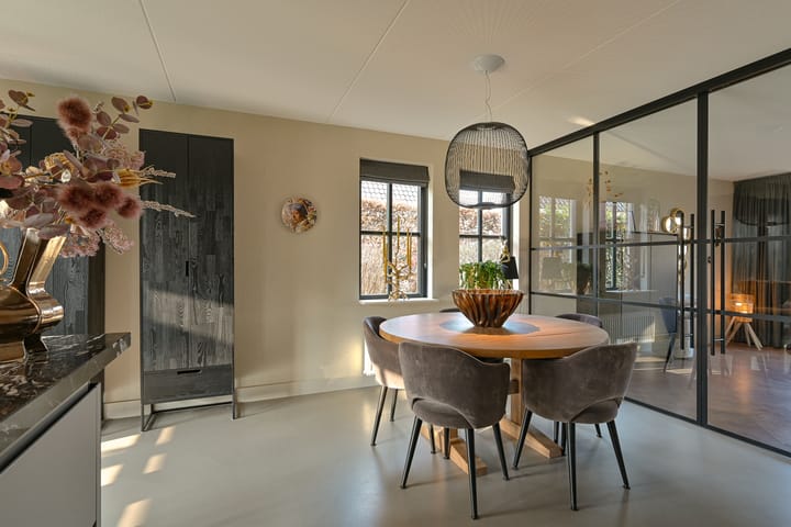 Photo 29 of Vuurvlinder 6