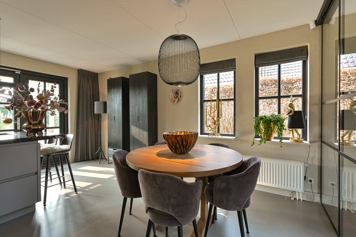 Photo 30 of Vuurvlinder 6