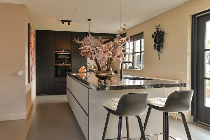 Photo 32 of Vuurvlinder 6