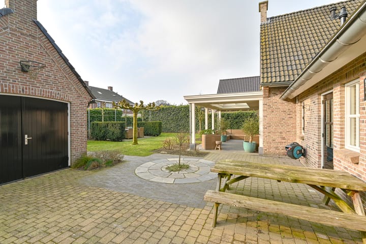 Photo 94 of Vuurvlinder 6