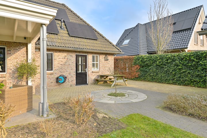 Photo 106 of Vuurvlinder 6