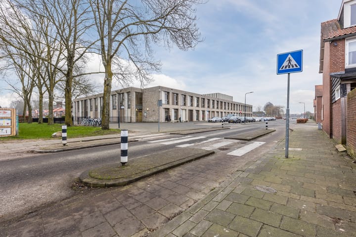 Foto 48 van Bruno Renardstraat 19