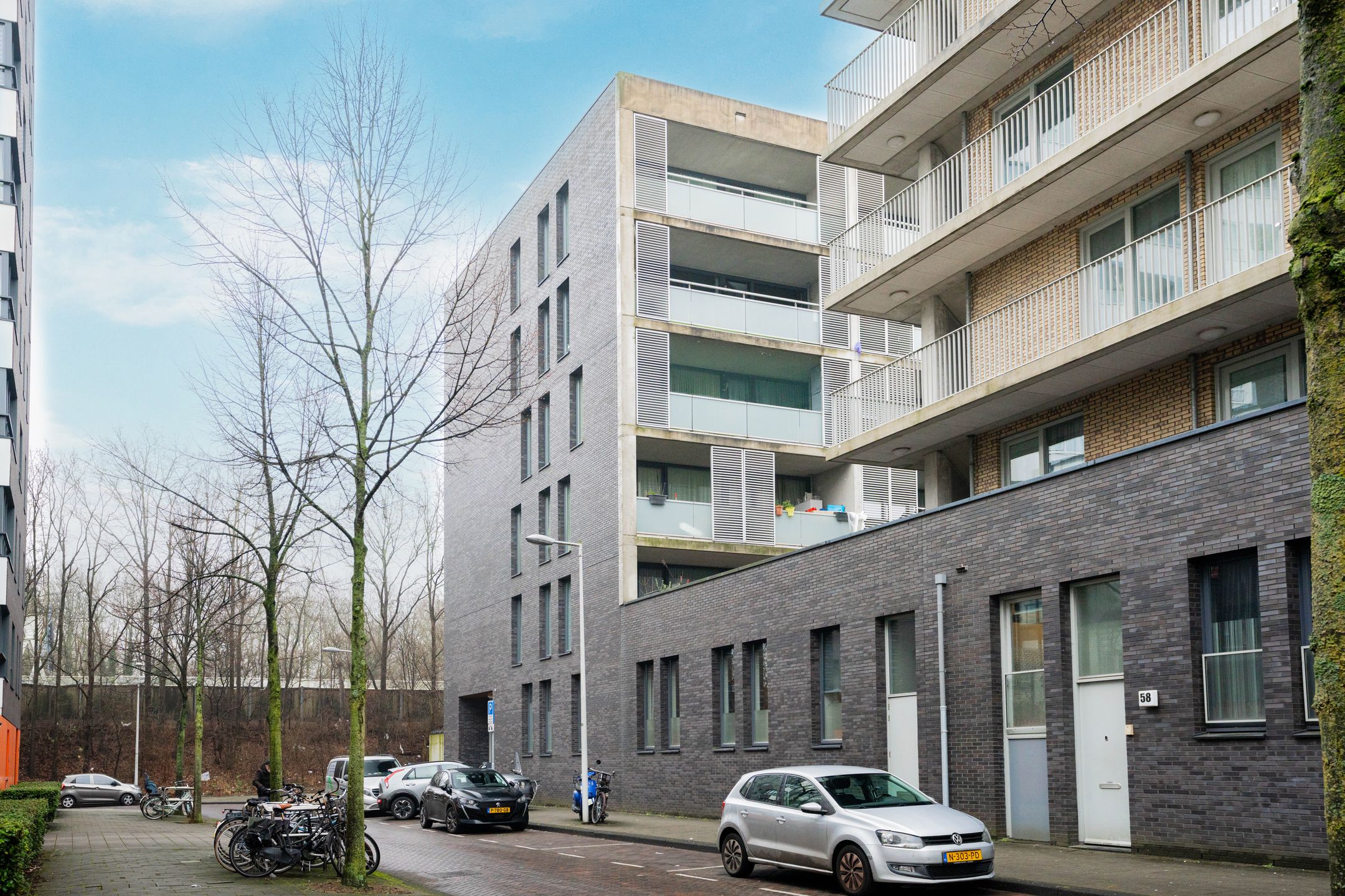 Foto 30 van Alma Tademastraat 90