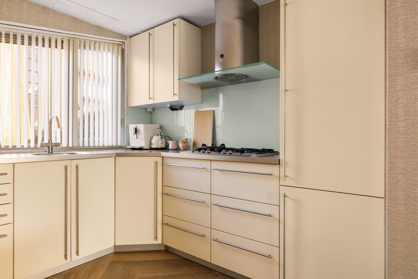 Photo 10 of Rosa Spierstraat 2