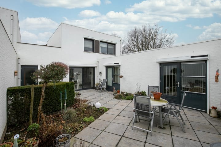 Foto 21 van Jonker Ravestraat 1