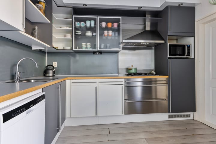 Photo 10 of Johan Willem Frisostraat 26