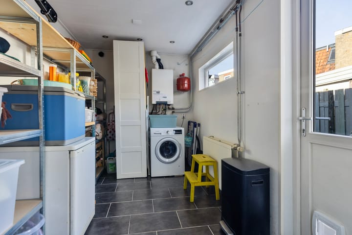 Photo 12 of Johan Willem Frisostraat 26