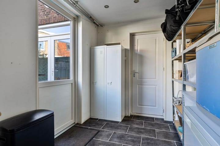 Photo 13 of Johan Willem Frisostraat 26