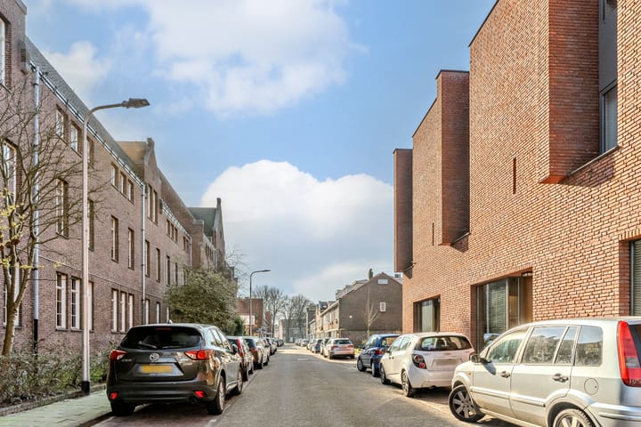 Foto 37 van Loudonstraat 7