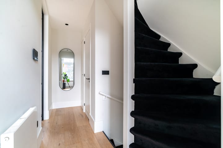 Foto 17 van Van Mierisstraat 38