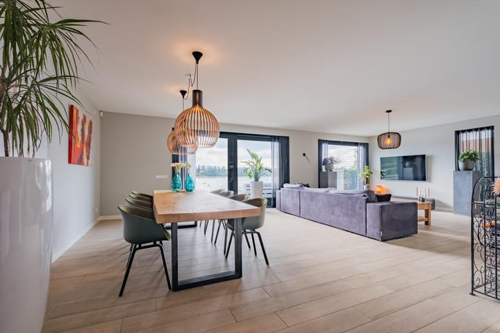 Foto 2 van Oeverzwaluw 21