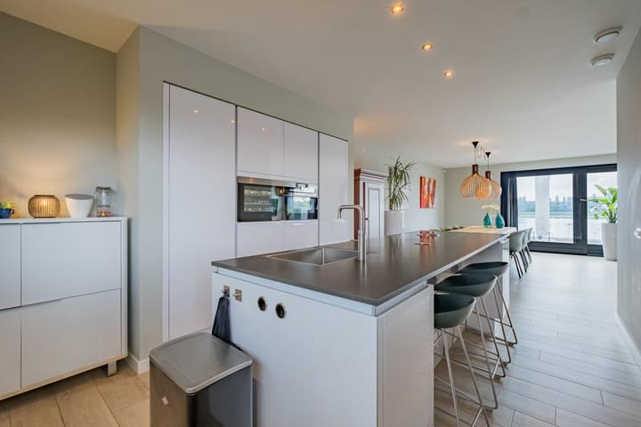 Foto 8 van Oeverzwaluw 21