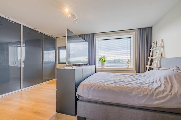 Foto 13 van Oeverzwaluw 21