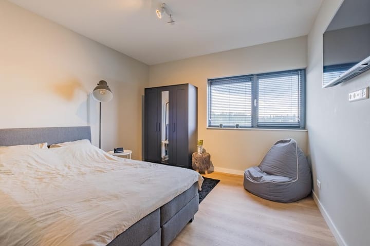 Foto 20 van Oeverzwaluw 21