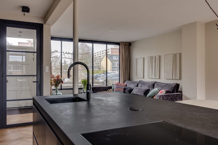 Foto 12 van Rijnevegt 10