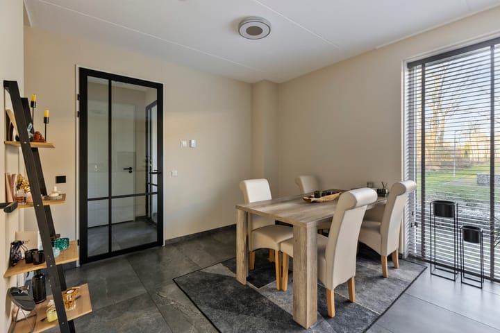 Foto 6 van Janey Tetarypad 30