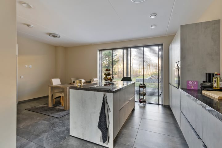 Foto 8 van Janey Tetarypad 30