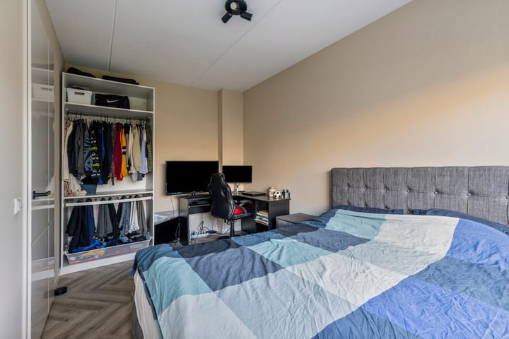 Foto 18 van Janey Tetarypad 30