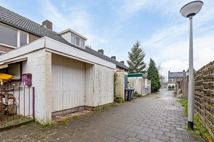 Foto 40 van Feerwerdpad 10