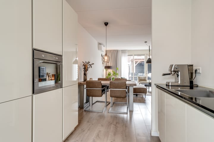 Foto 16 van Essenlaan 4