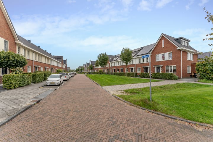 Foto 35 van Essenlaan 4