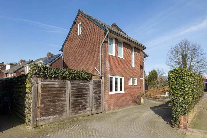 Foto 32 van Haaksbergerstraat 2