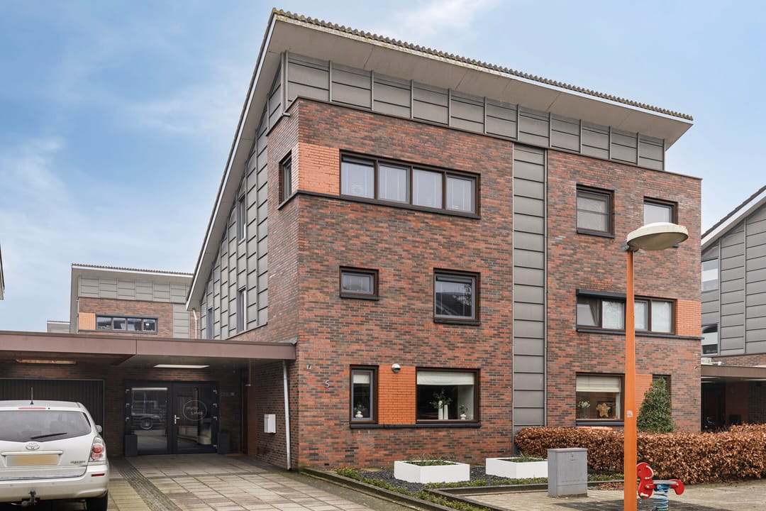 Foto 1 van van Goghstraat 5