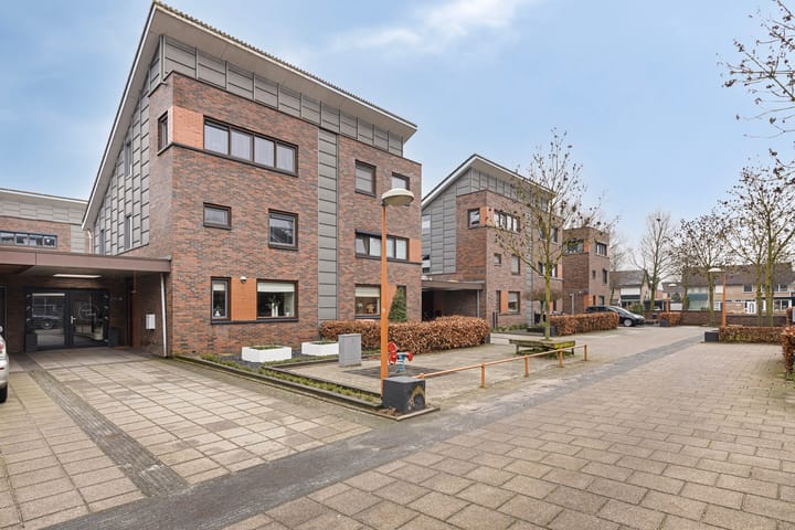 Photo 6 of van Goghstraat 5