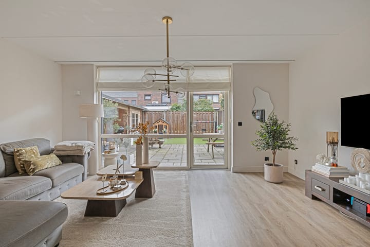 Photo 12 of van Goghstraat 5