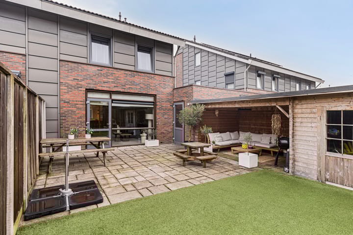 Photo 28 of van Goghstraat 5