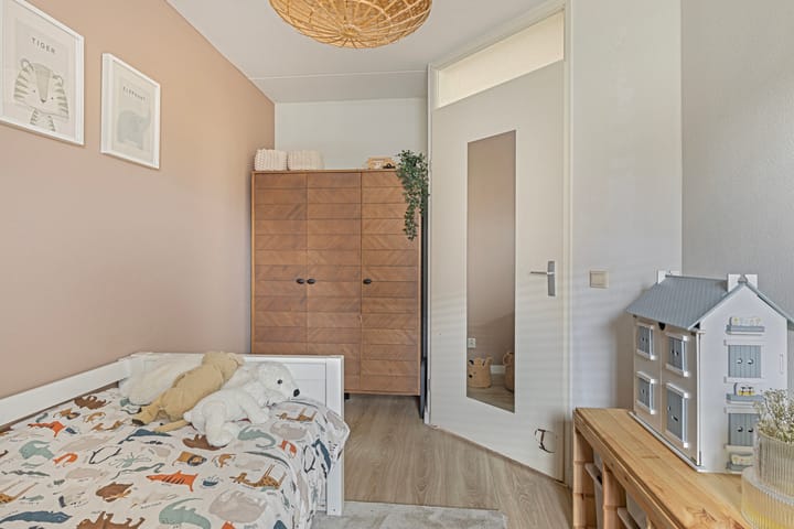 Photo 30 of van Goghstraat 5