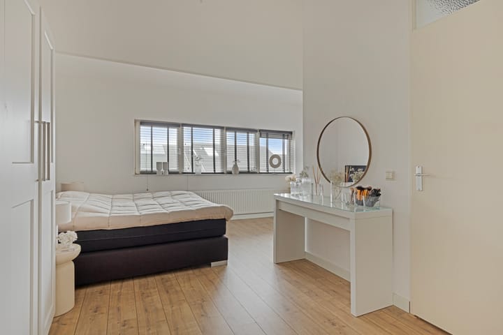 Photo 38 of van Goghstraat 5